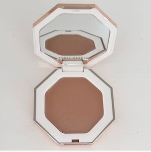 FENTY BEAUTY Cheeks Out Butta Biscuit Cream Bronzer NWT